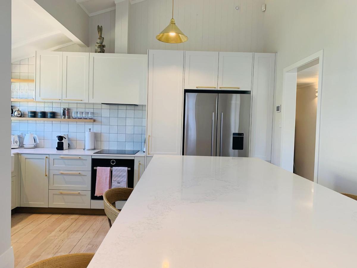 9 The Strand - New Pricing! Расселл Экстерьер фото